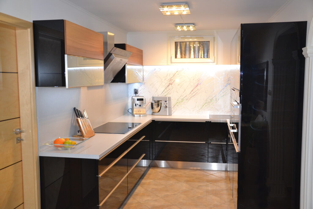 black kitchen