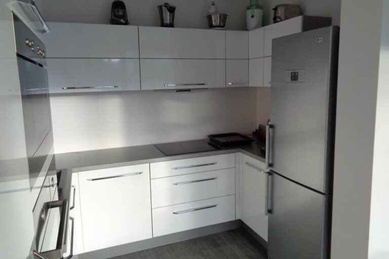 white kitchen